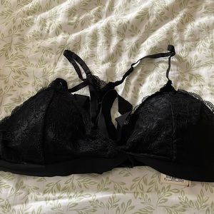 Garage Black Bralette (perfect condition) has not been worn